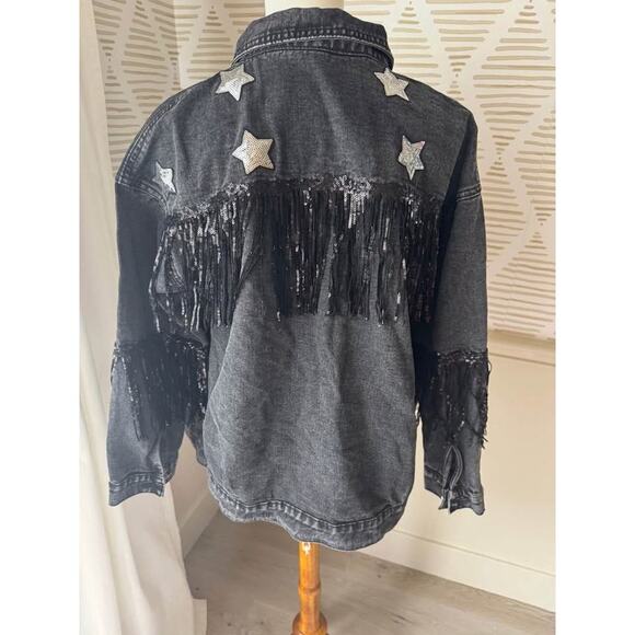 NWT Women’s Medium Oversized Distressed Black Denim Sequin Fringe Jacket - Picture 4 of 5